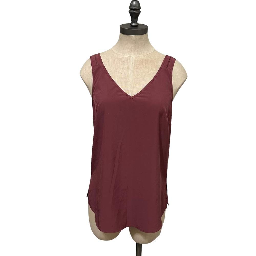 Athleta Voyager Tank Crushed Berry V-Neck Size XS NWOT